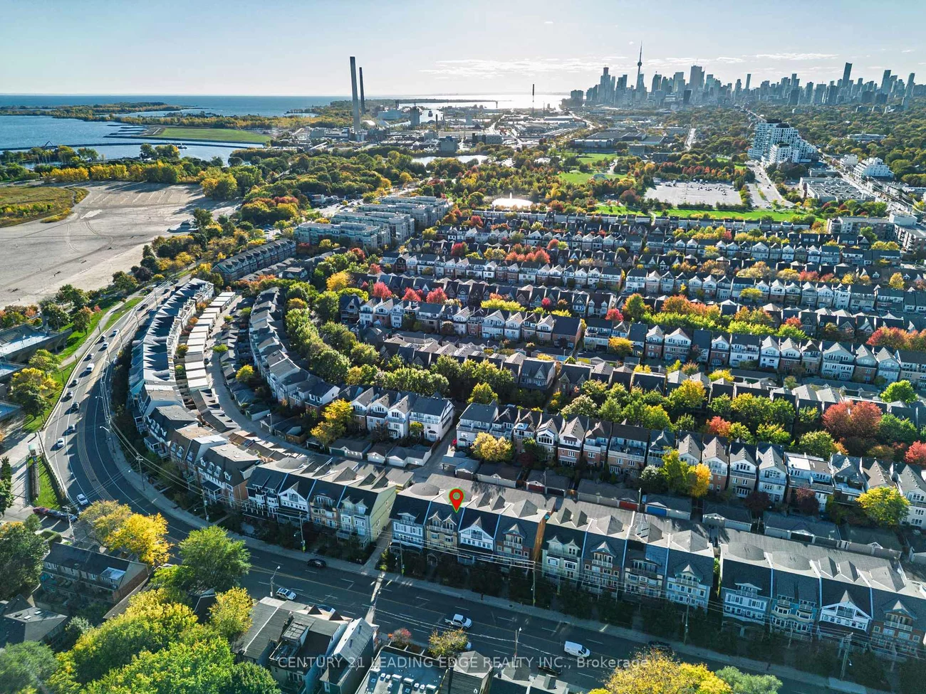 82, WOODBINE, The Beaches, Toronto