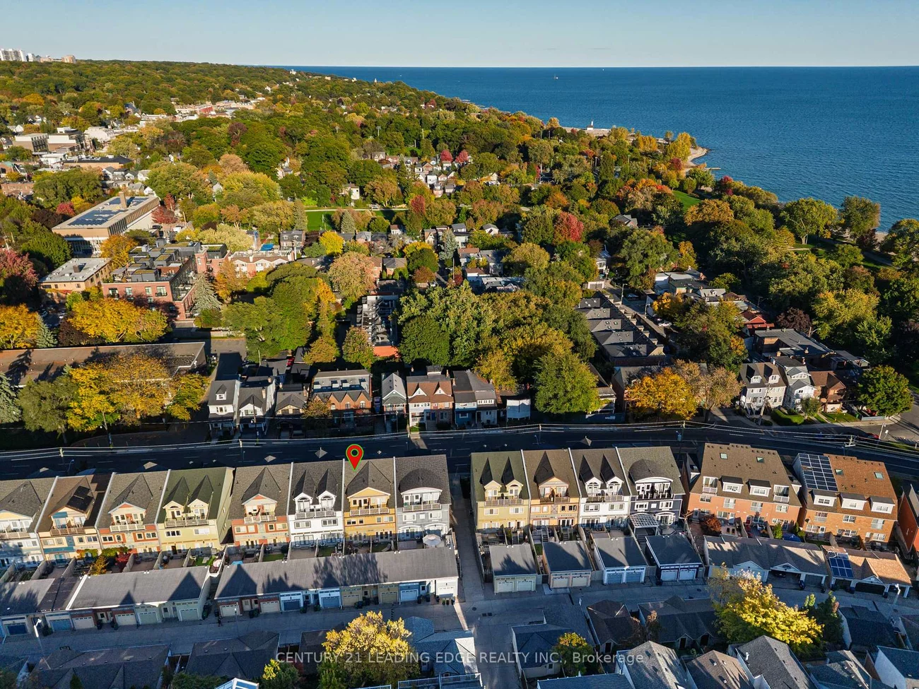 82, WOODBINE, The Beaches, Toronto