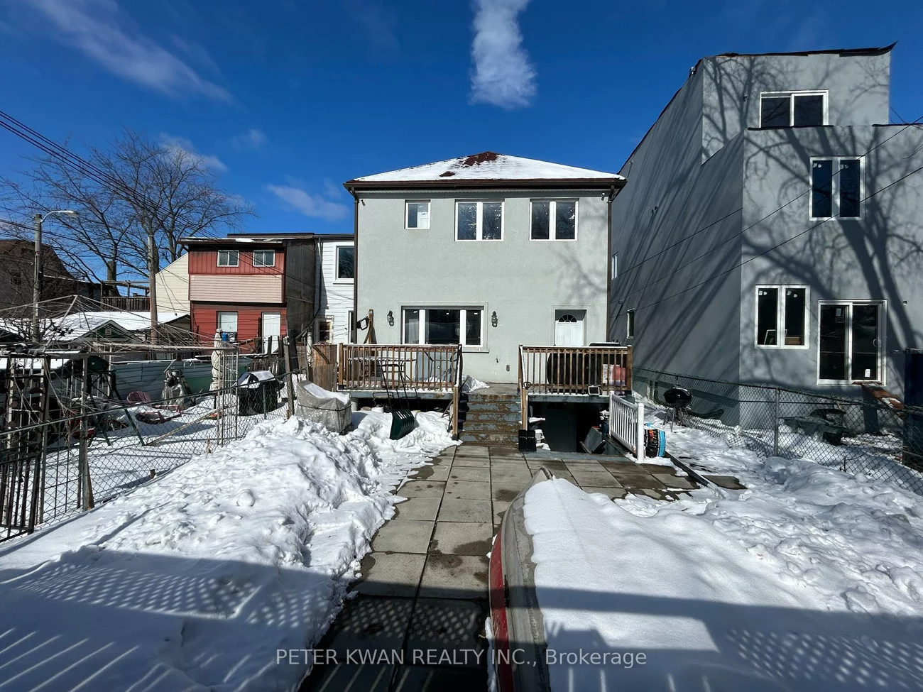 1543, Dundas, South Riverdale, Toronto