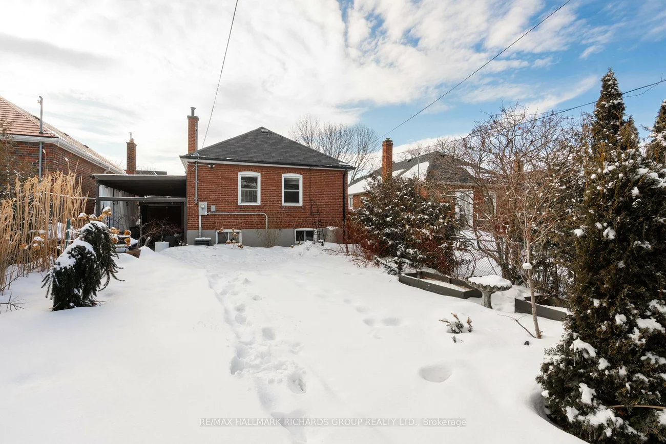 27, Ferncroft, Birchcliffe-Cliffside, Toronto