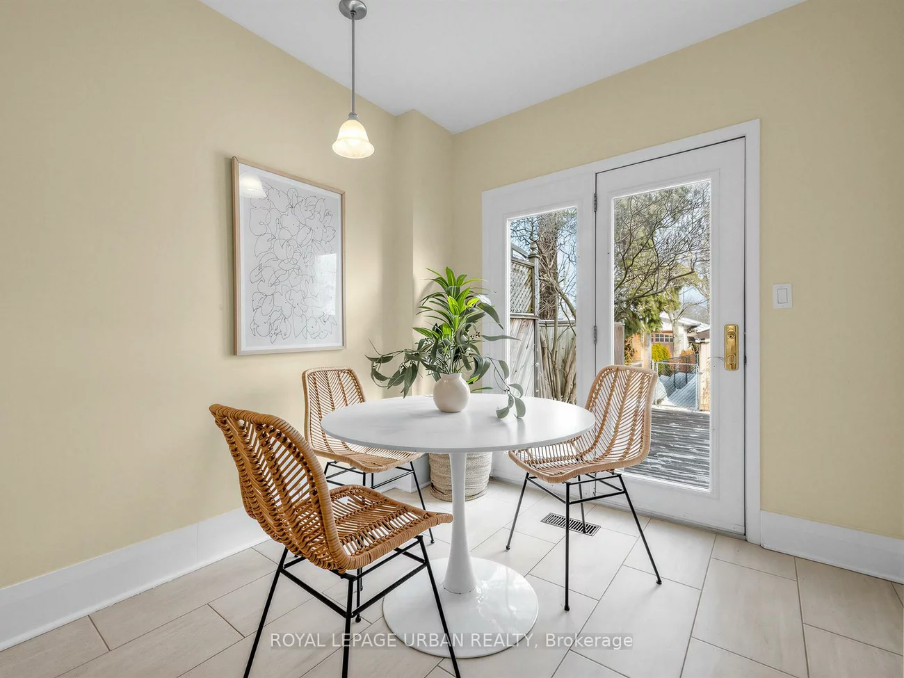 251, Cedarvale, Woodbine-Lumsden, Toronto