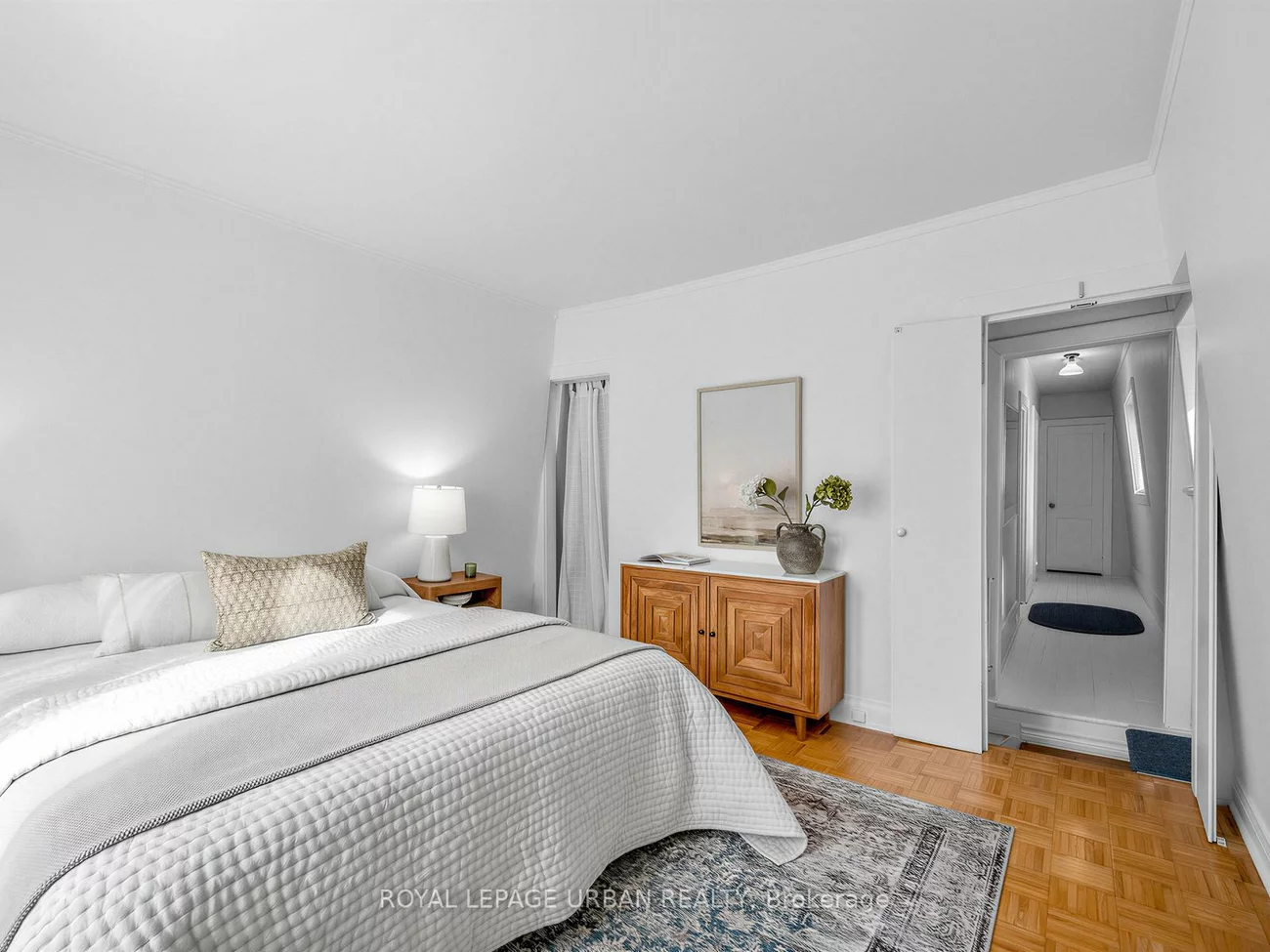 251, Cedarvale, Woodbine-Lumsden, Toronto