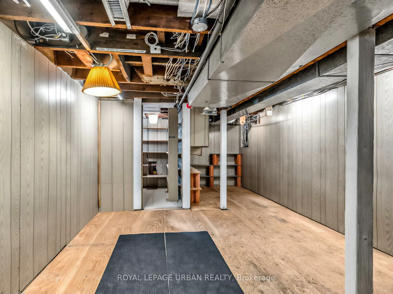 251, Cedarvale, Woodbine-Lumsden, Toronto