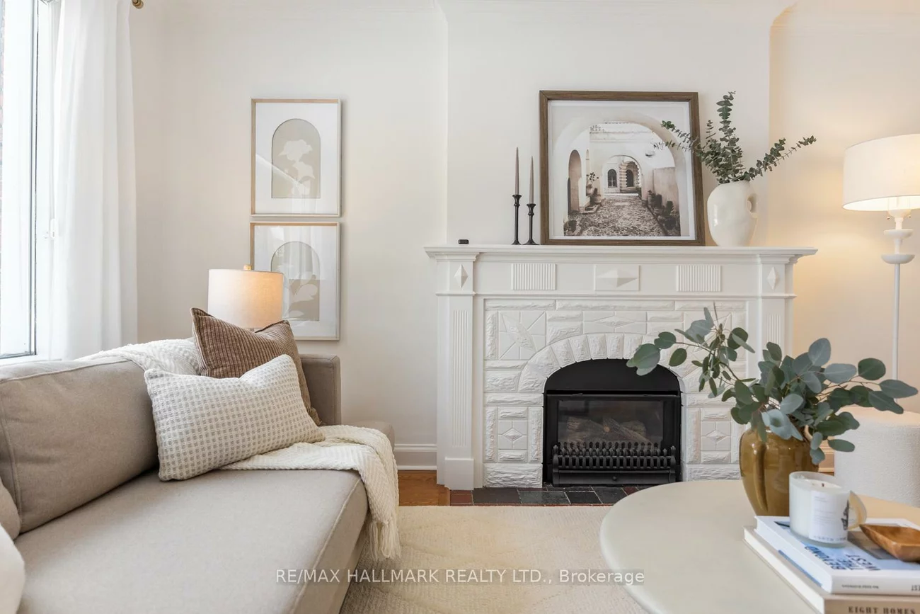 18, Elmview, Birchcliffe-Cliffside, Toronto