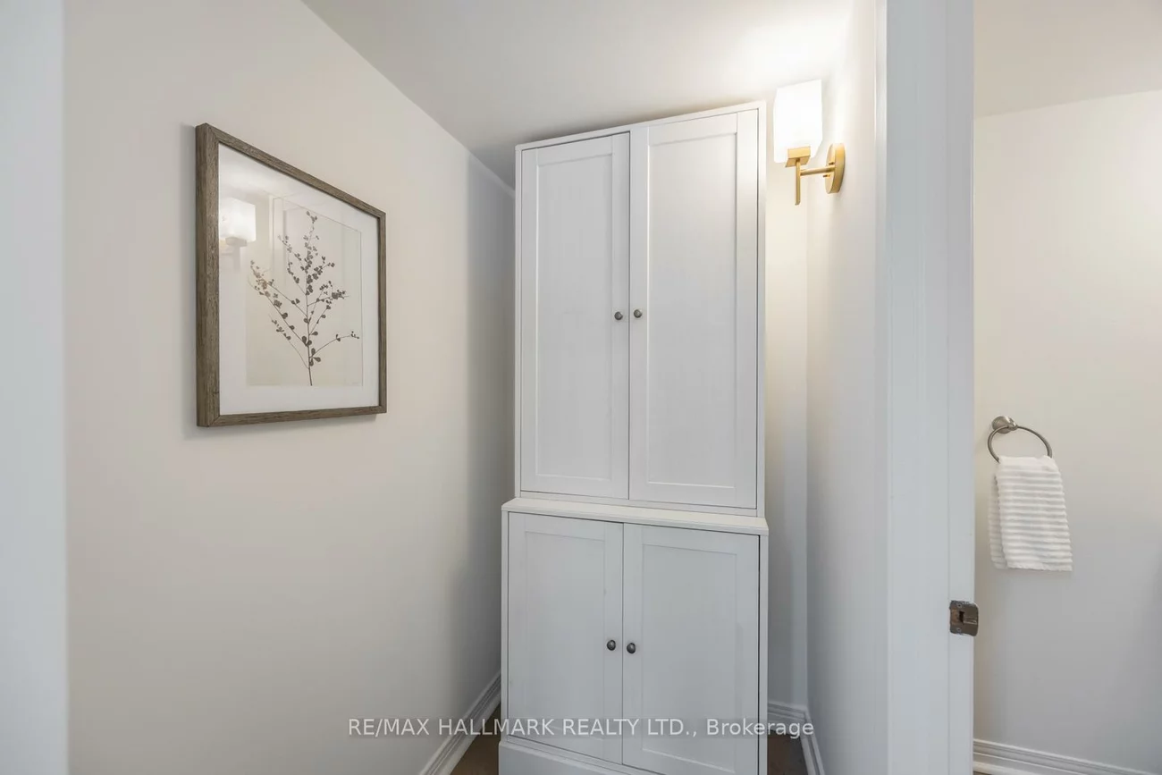 18, Elmview, Birchcliffe-Cliffside, Toronto