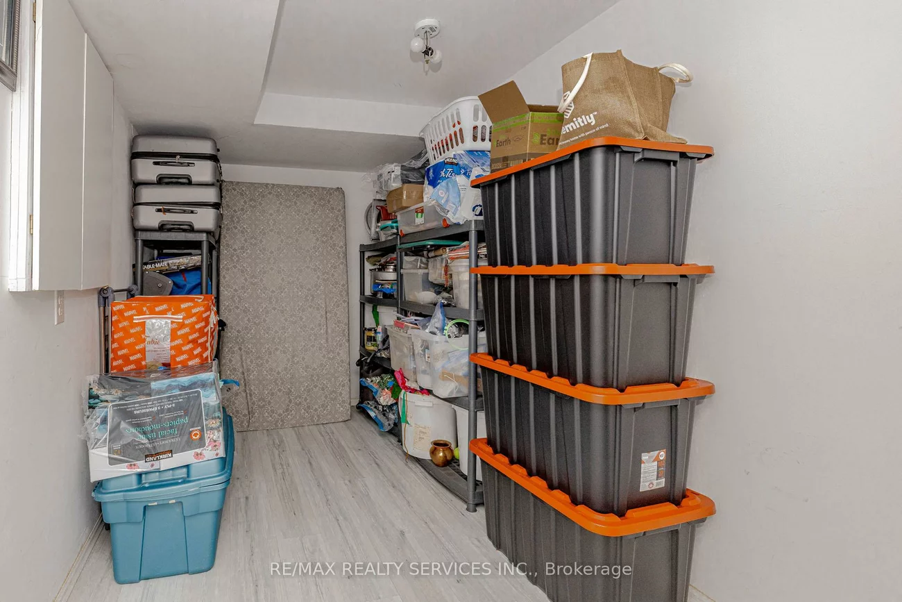 47, Curran Hall, Morningside, Toronto