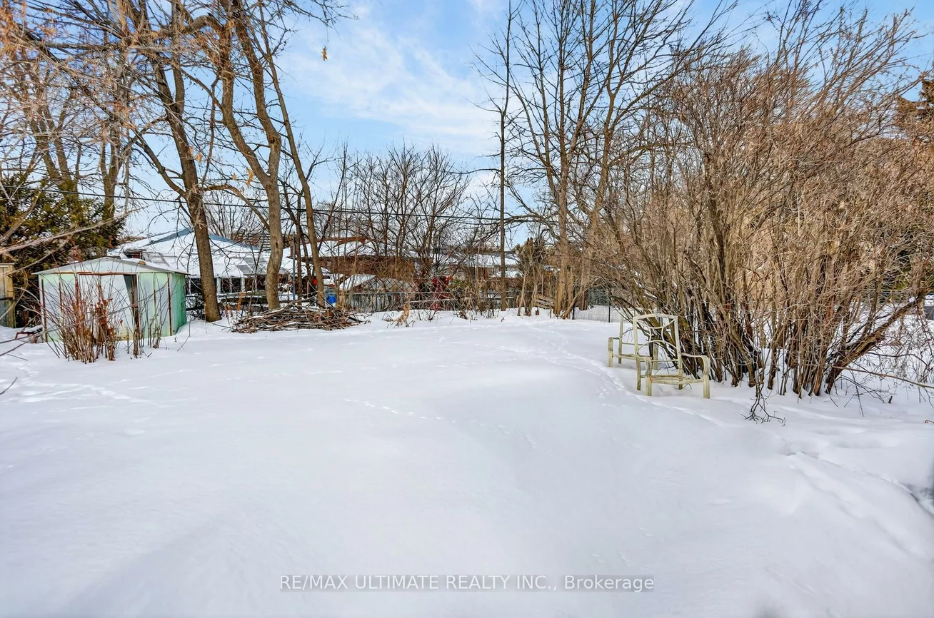 46, Medina, Bendale, Toronto