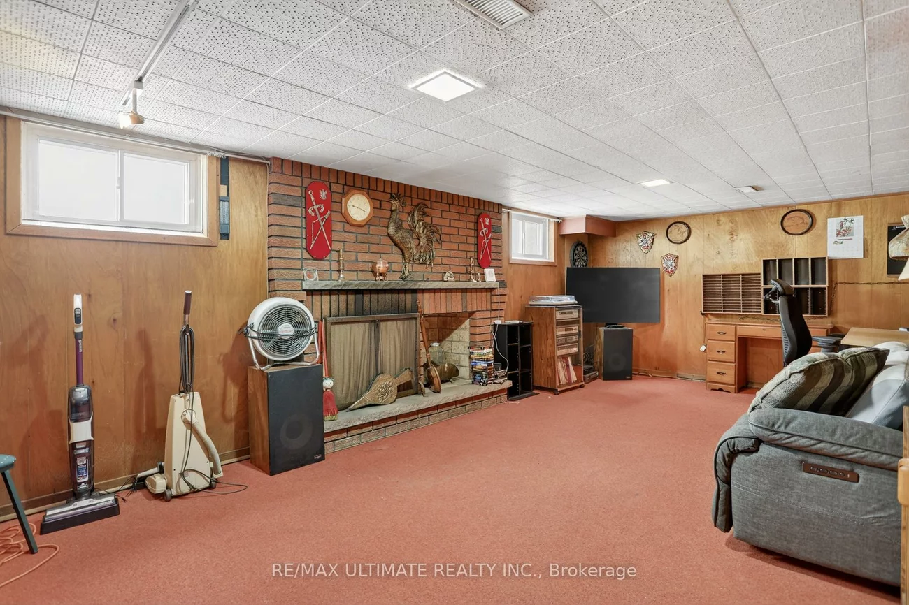 46, Medina, Bendale, Toronto