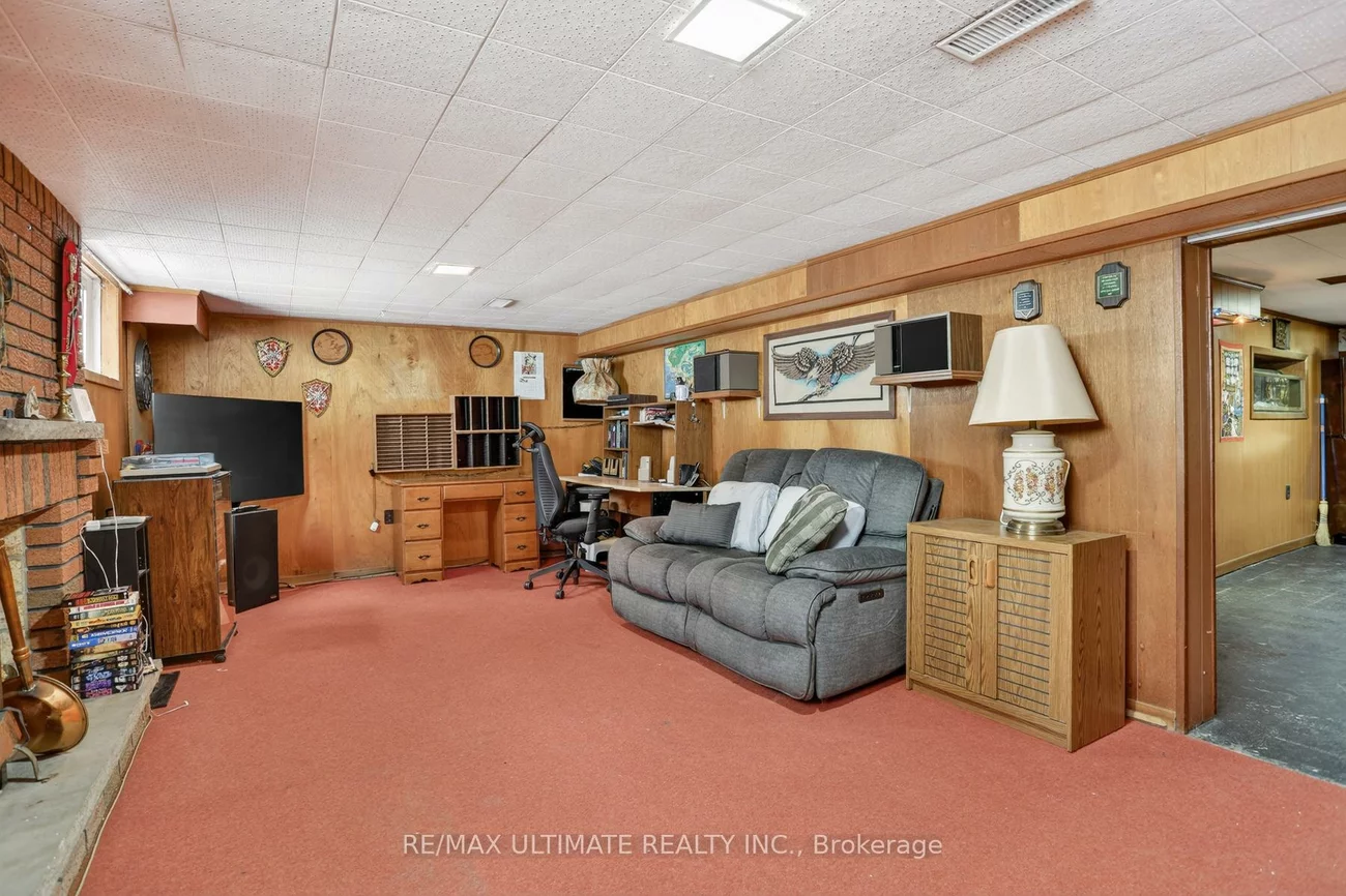 46, Medina, Bendale, Toronto