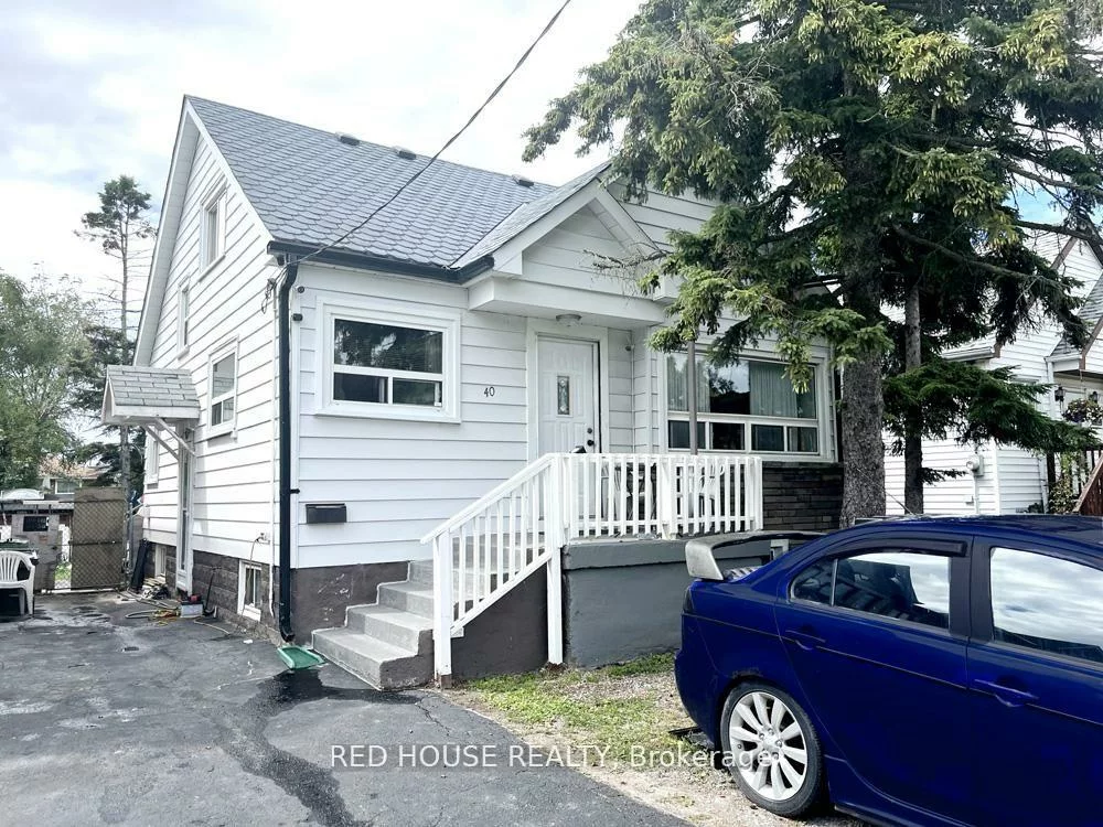 40, North Woodrow, Clairlea-Birchmount, Toronto