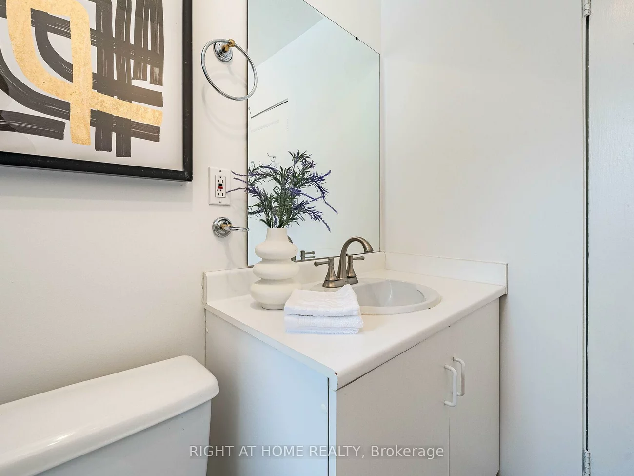 28, Erindale, Playter Estates-Danforth, Toronto