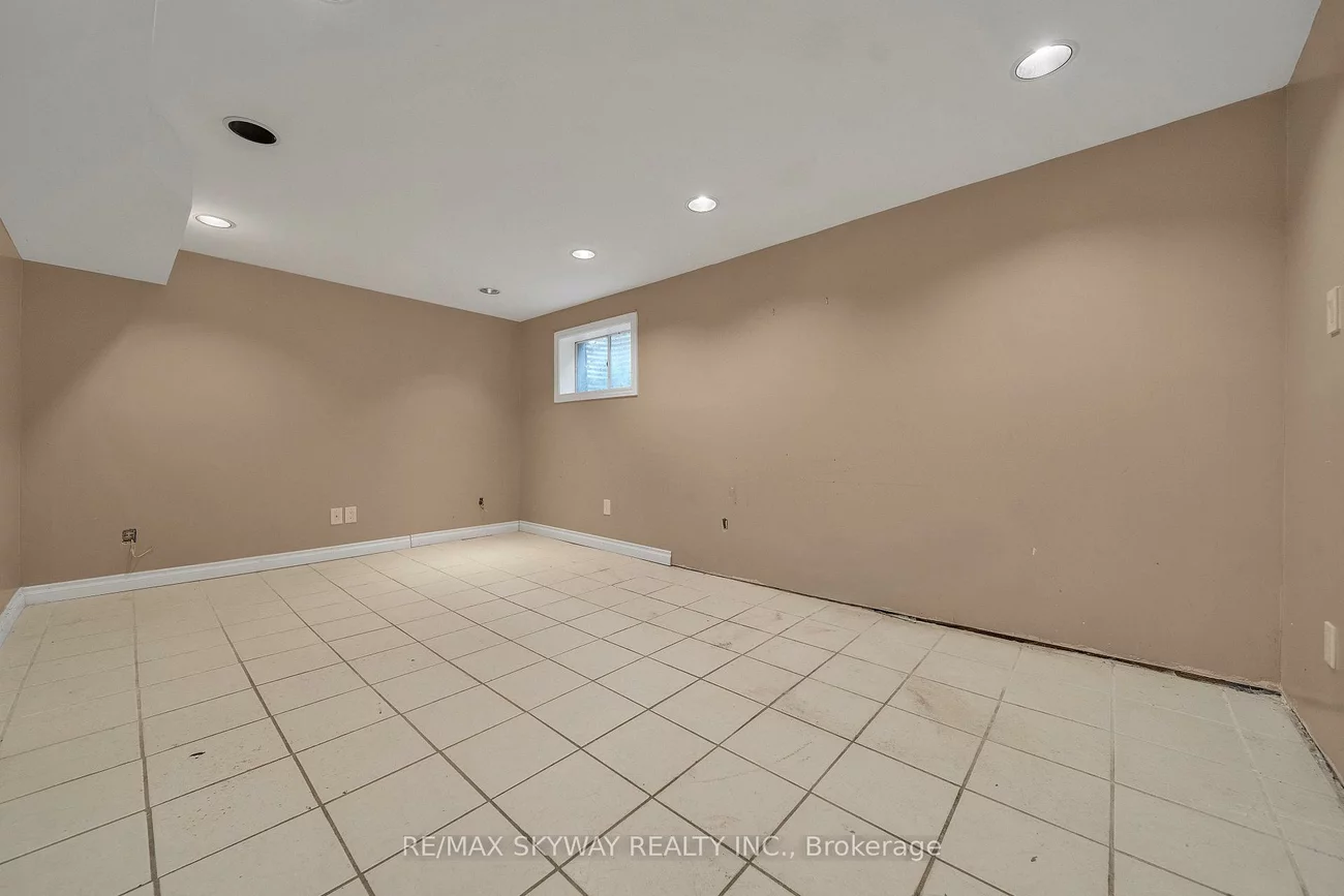 234, Manse, West Hill, Toronto