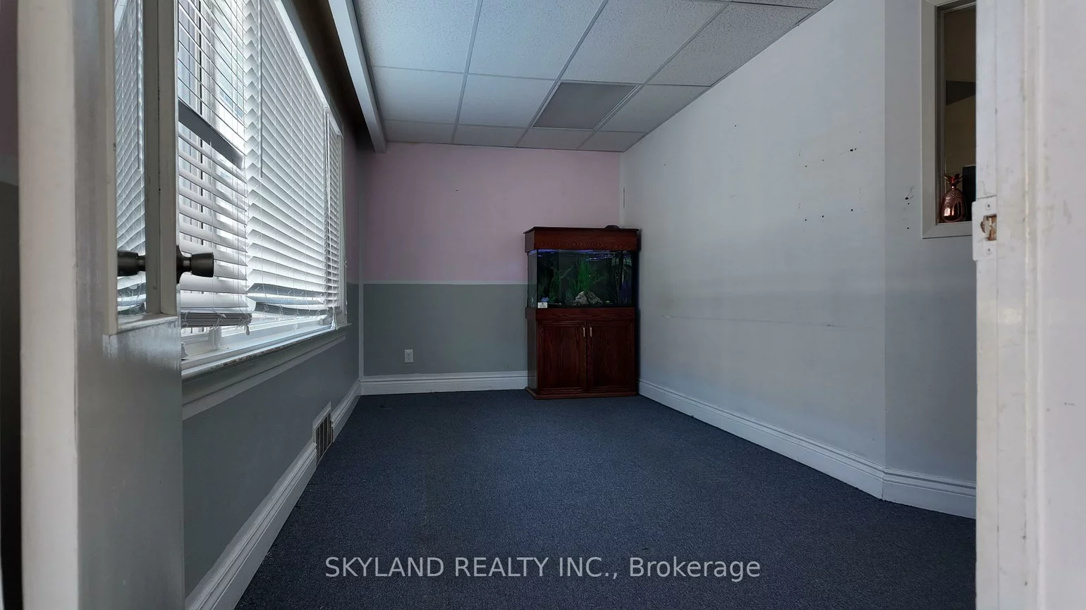 1256, Danforth, Eglinton East, Toronto