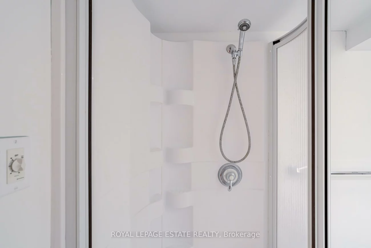 71, Scarborough, The Beaches, Toronto