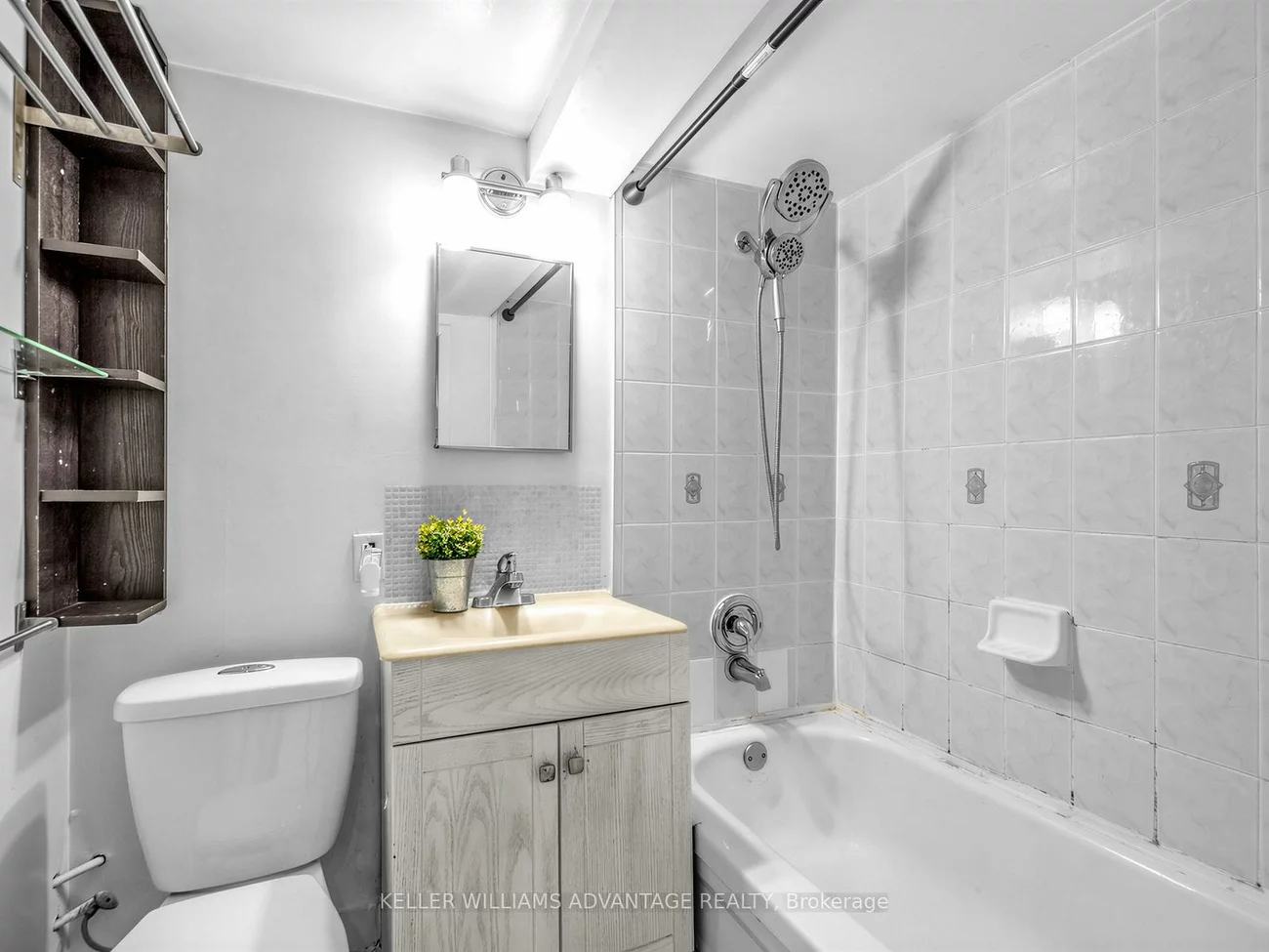 12, Hastings, South Riverdale, Toronto