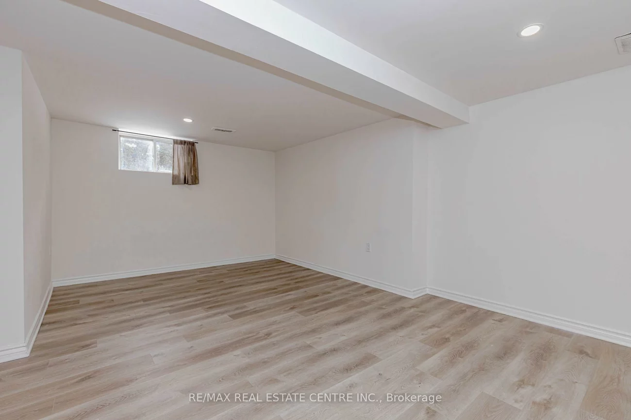 61, Mossbank, Woburn, Toronto