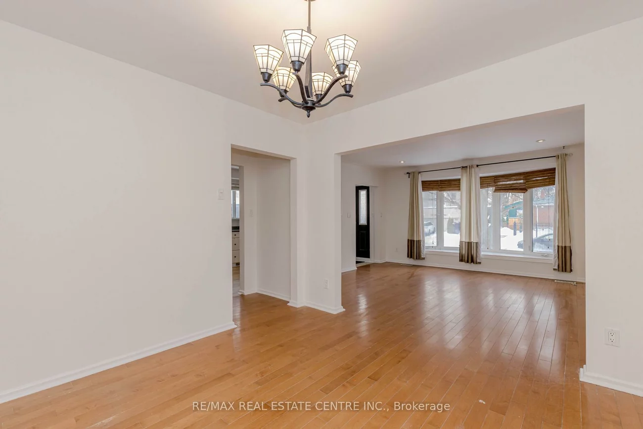 61, Mossbank, Woburn, Toronto