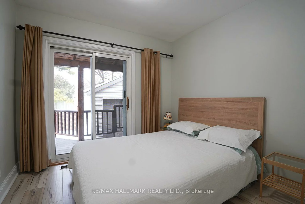 106, Phillip, Birchcliffe-Cliffside, Toronto