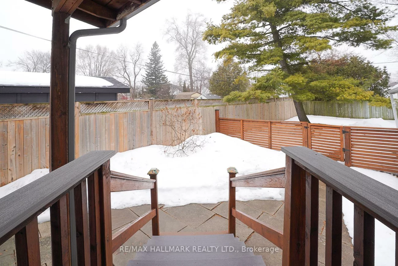 106, Phillip, Birchcliffe-Cliffside, Toronto