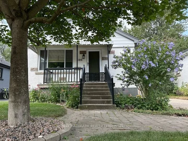 106, Phillip, Birchcliffe-Cliffside, Toronto