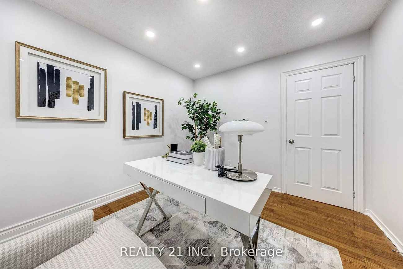 130, Morningview, Rouge E11, Toronto