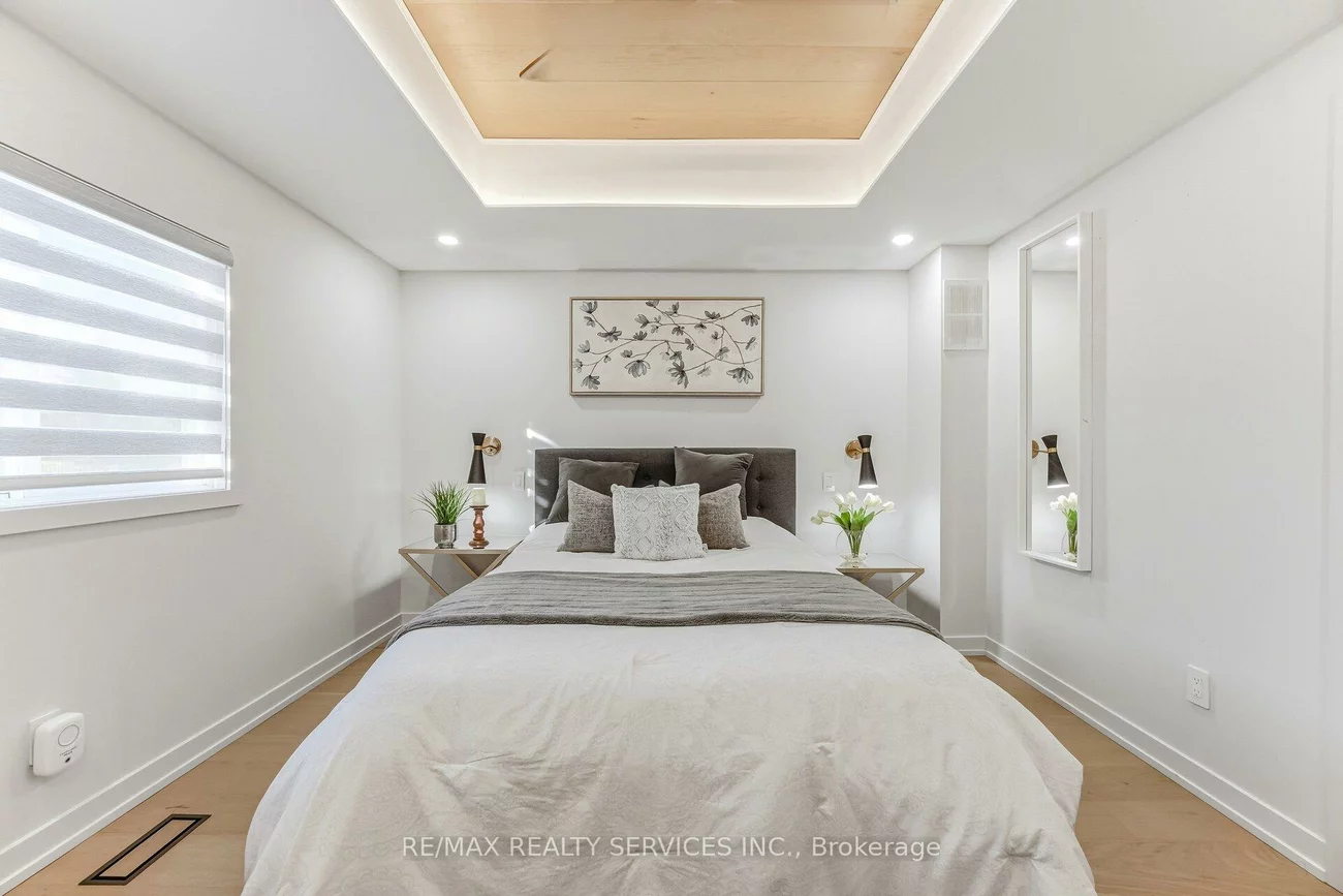 42, Frontier Pt, Malvern, Toronto