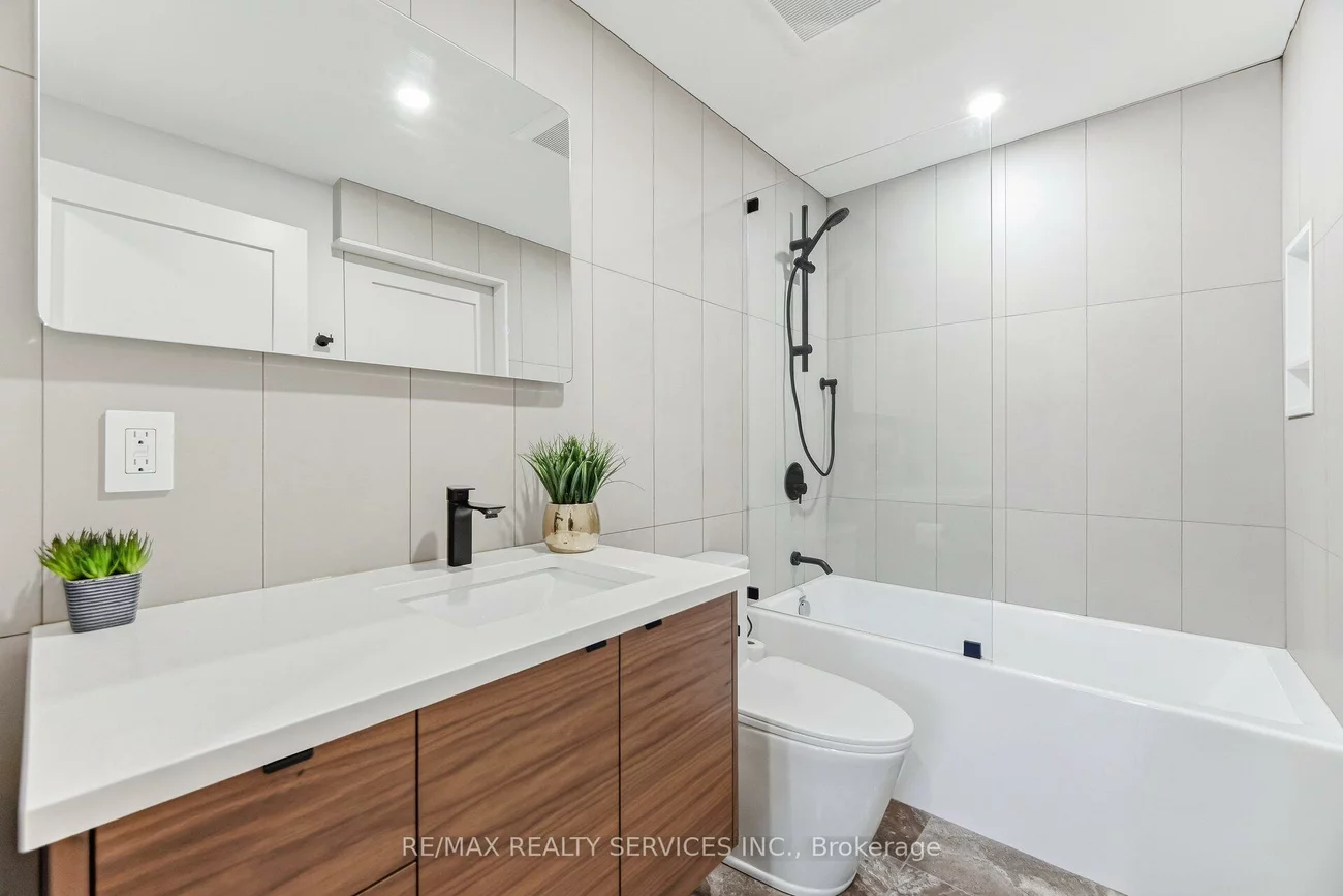 42, Frontier Pt, Malvern, Toronto