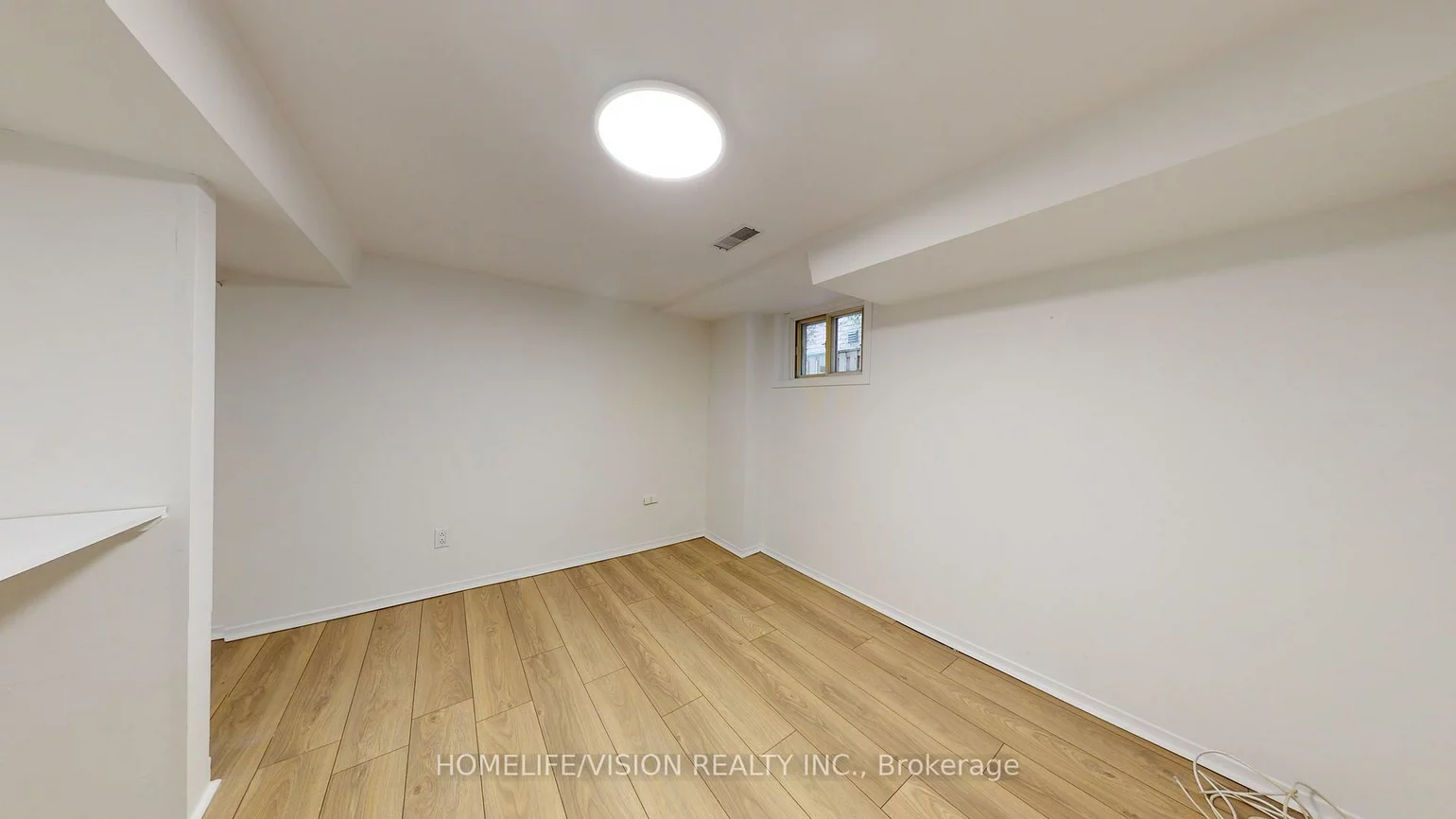 37, Davies, East York, Toronto