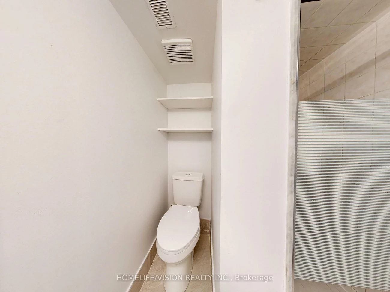 37, Davies, East York, Toronto