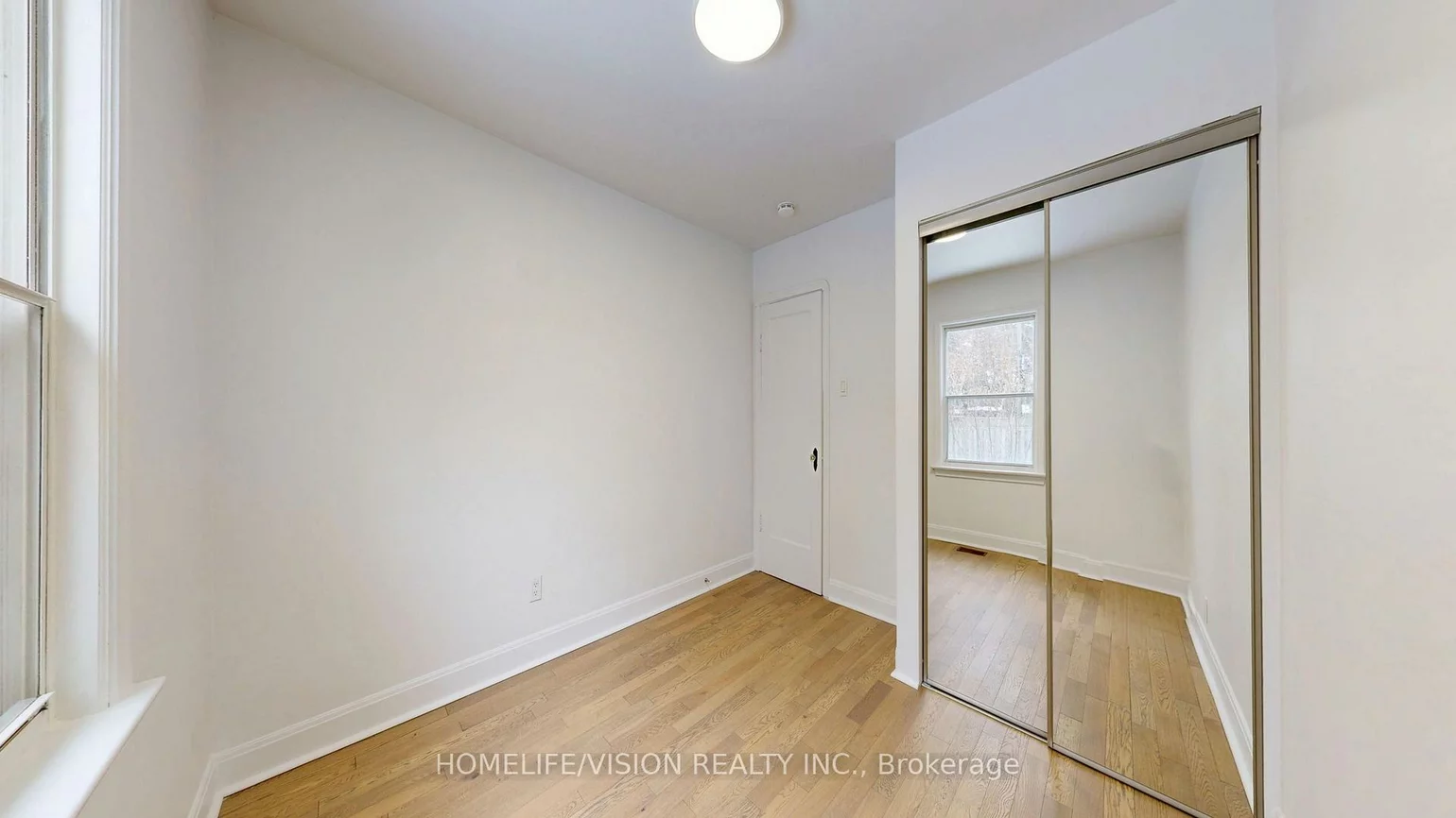 37, Davies, East York, Toronto