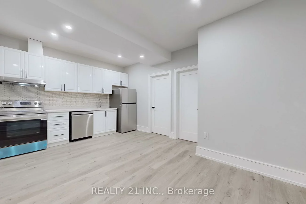 15, Malta, Birchcliffe-Cliffside, Toronto