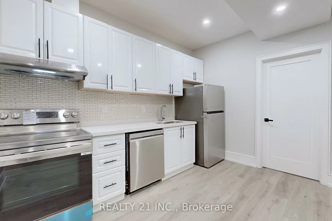 15, Malta, Birchcliffe-Cliffside, Toronto