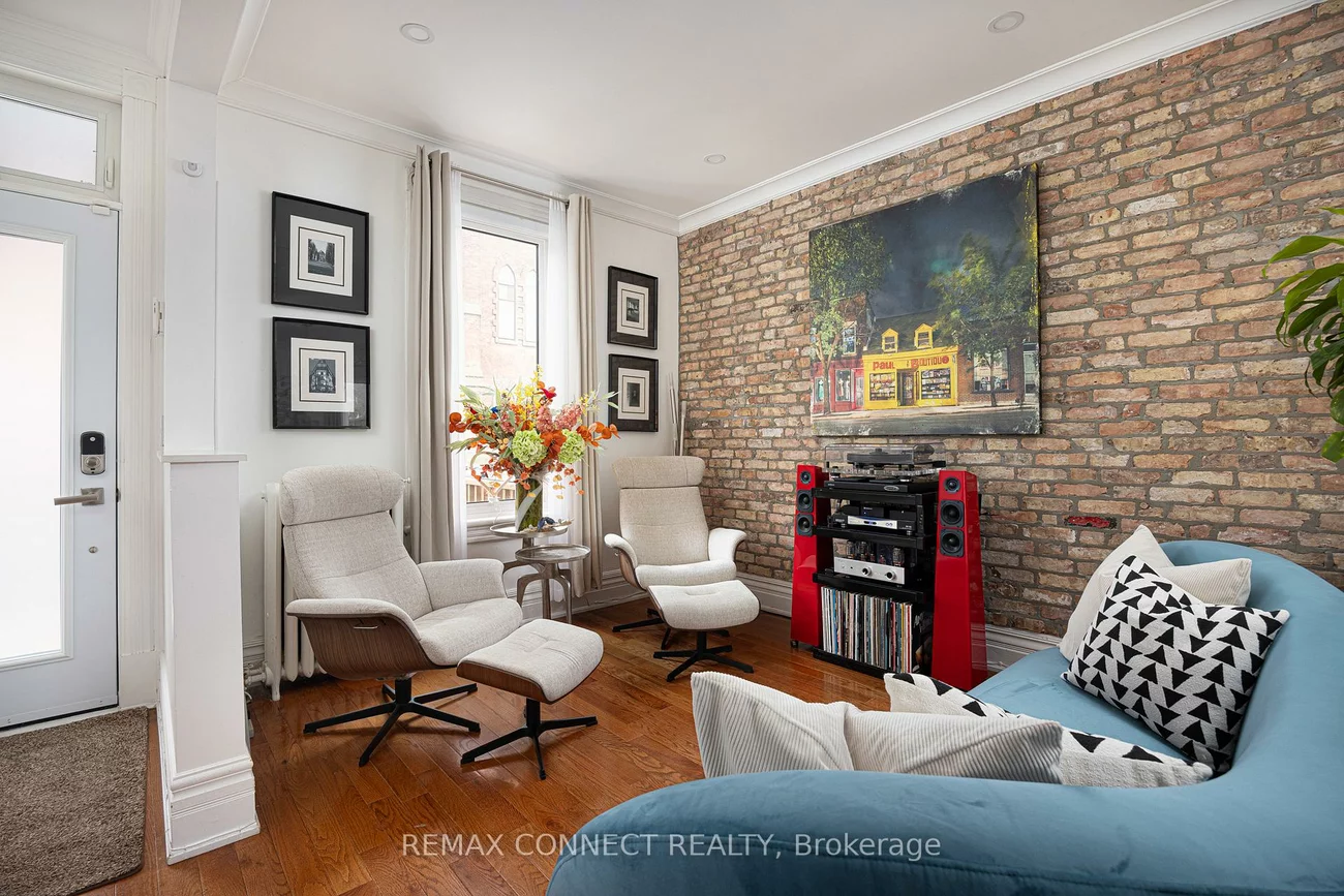 229, Boulton, South Riverdale, Toronto