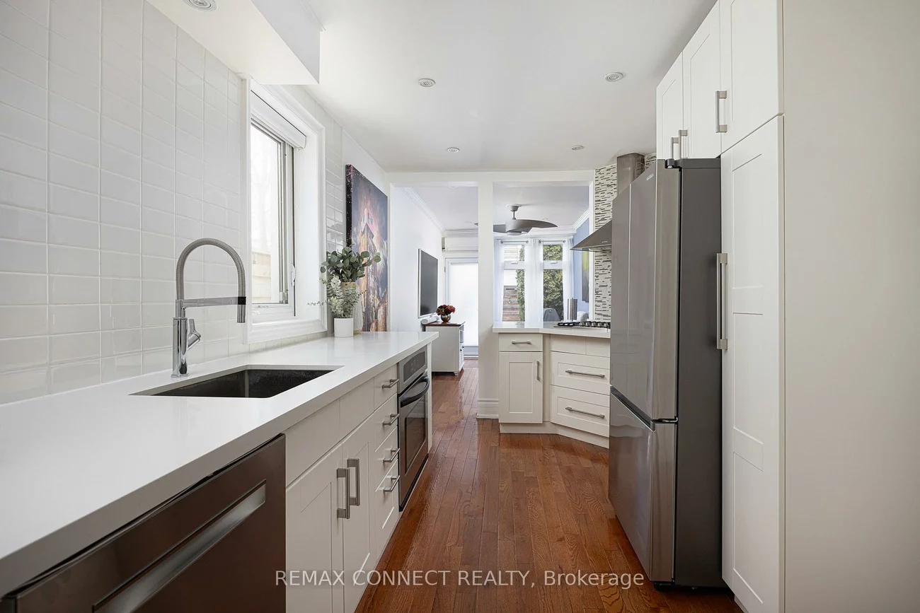 229, Boulton, South Riverdale, Toronto