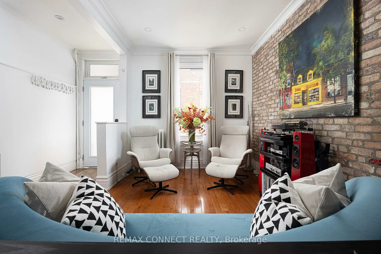 229, Boulton, South Riverdale, Toronto