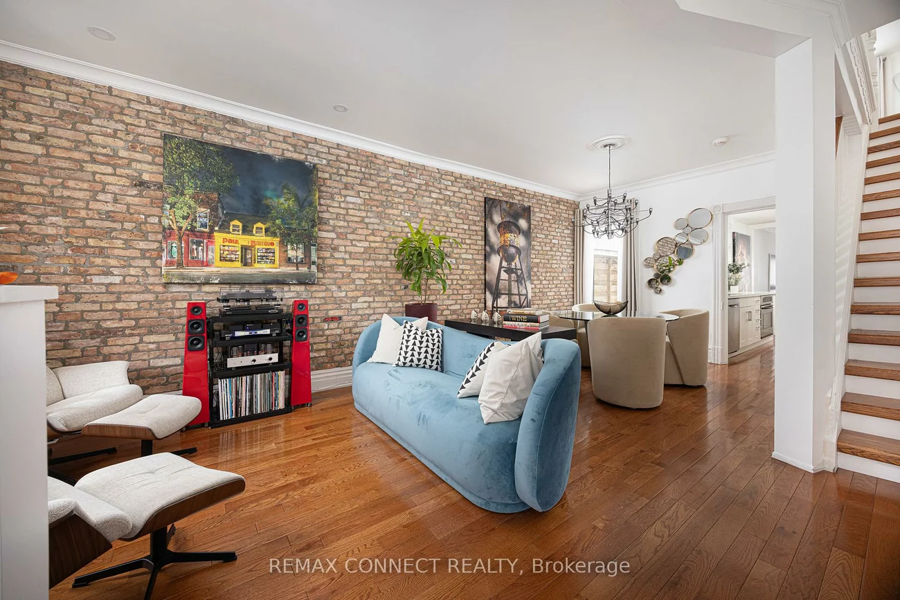 229, Boulton, South Riverdale, Toronto