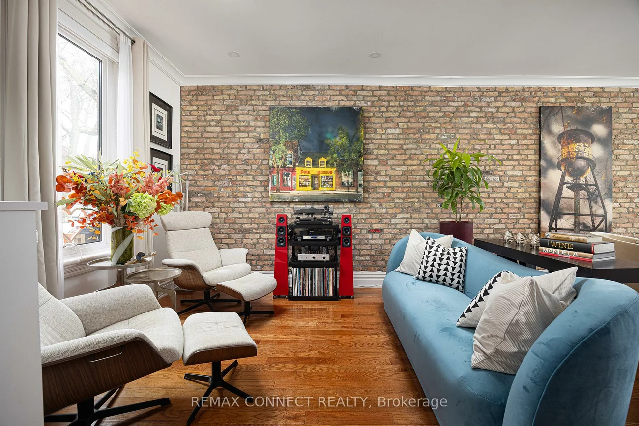 229, Boulton, South Riverdale, Toronto