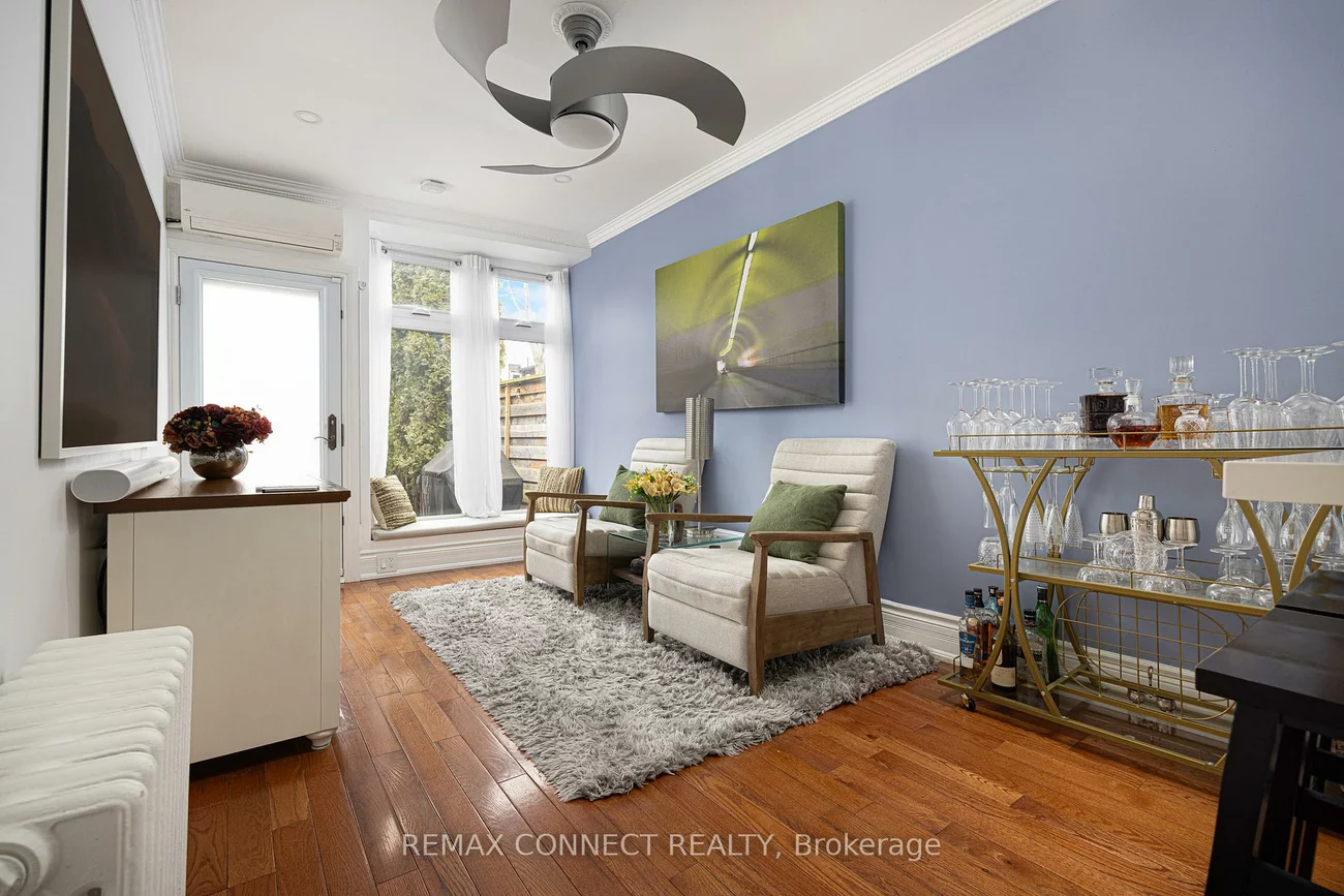 229, Boulton, South Riverdale, Toronto