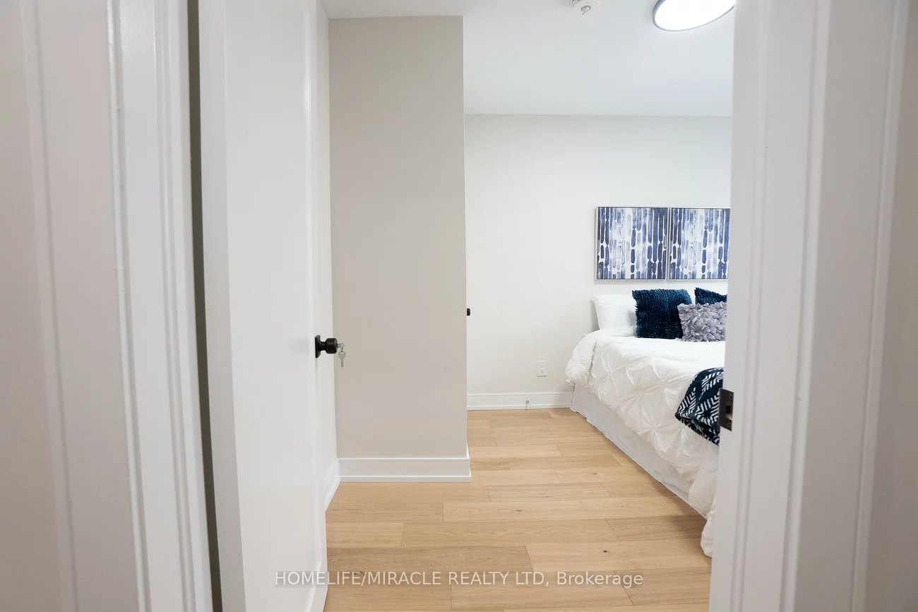 12, Thyra, Crescent Town, Toronto