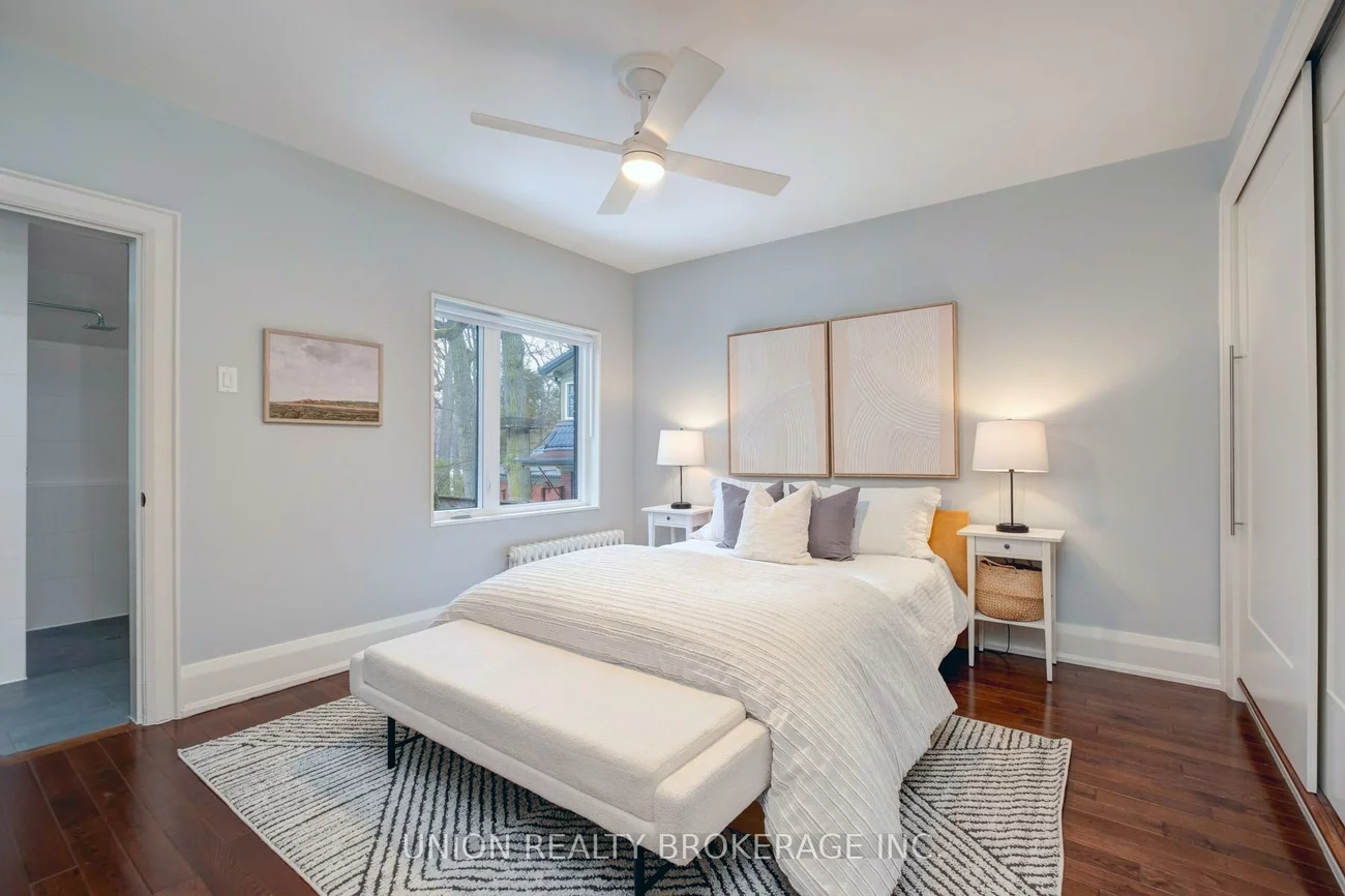 10, Hollywood, Woodbine Corridor, Toronto