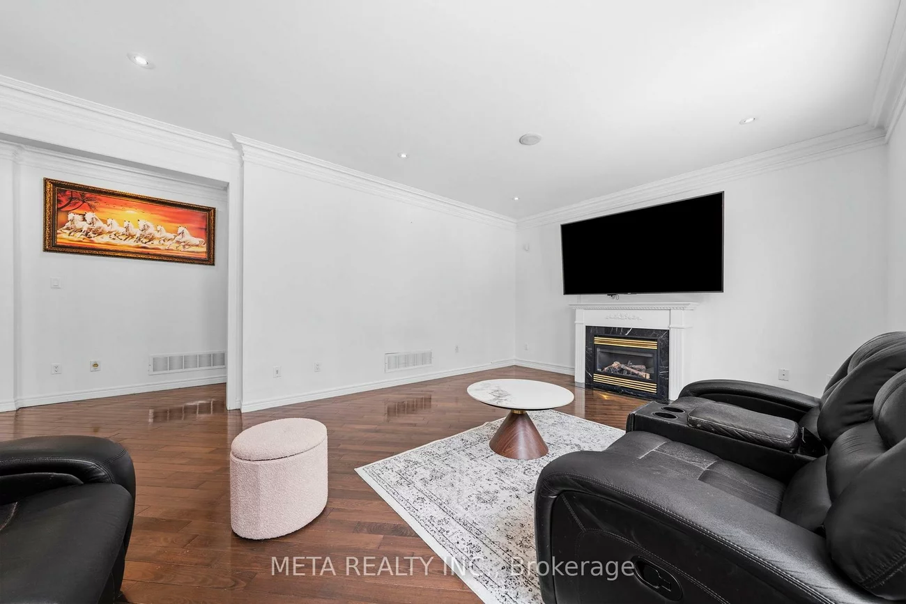 84, Boulderbrook, Rouge E11, Toronto