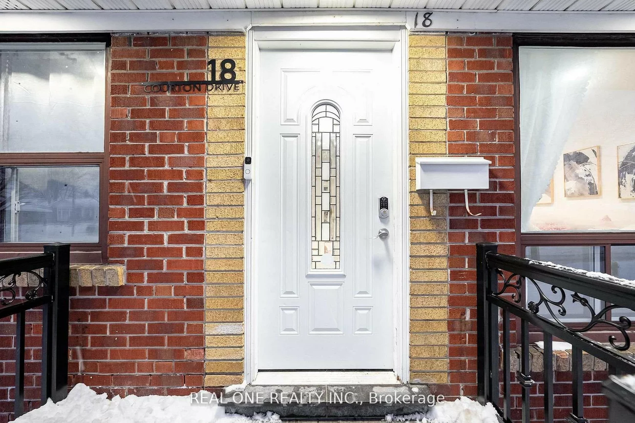 18, Courton, Wexford-Maryvale, Toronto