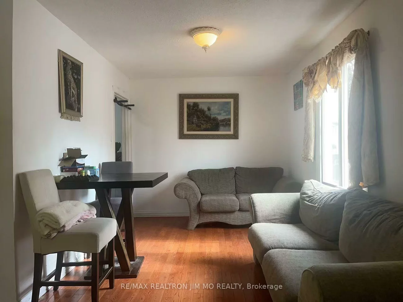 4, Longbow, Steeles, Toronto