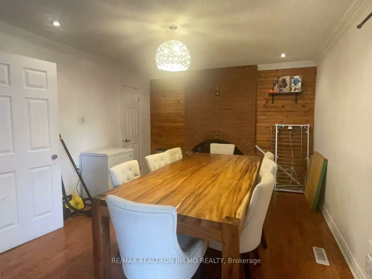 4, Longbow, Steeles, Toronto