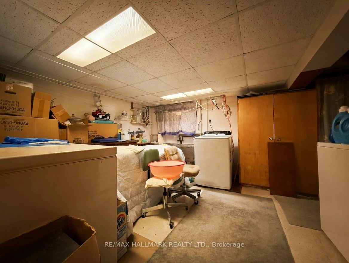 51, Alton, South Riverdale, Toronto