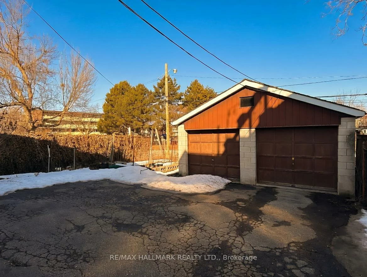 51, Alton, South Riverdale, Toronto