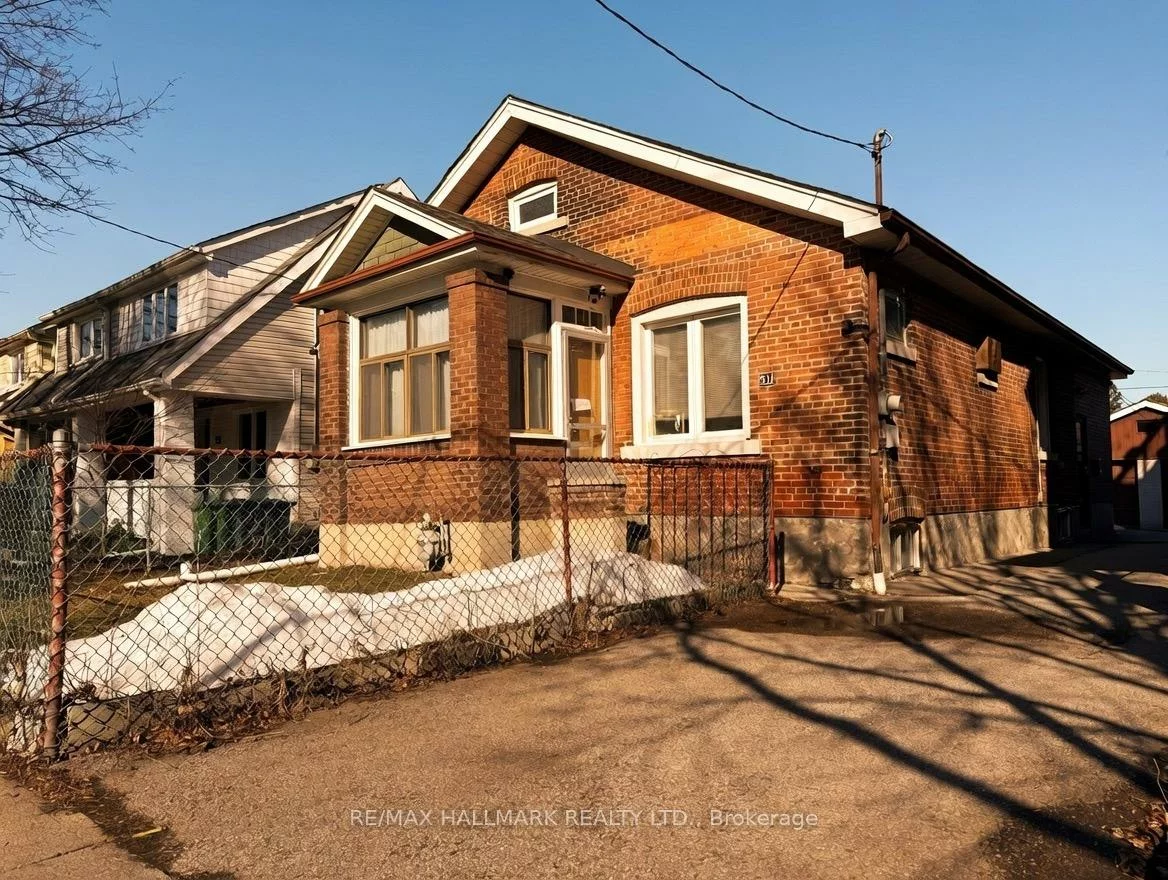 51, Alton, South Riverdale, Toronto