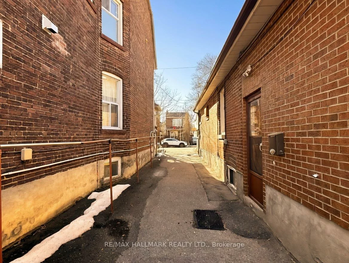 51, Alton, South Riverdale, Toronto