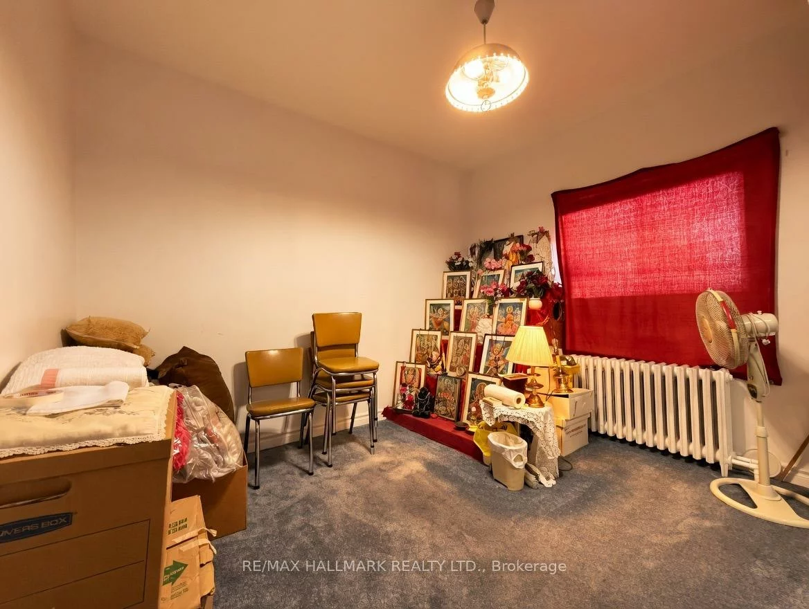 51, Alton, South Riverdale, Toronto