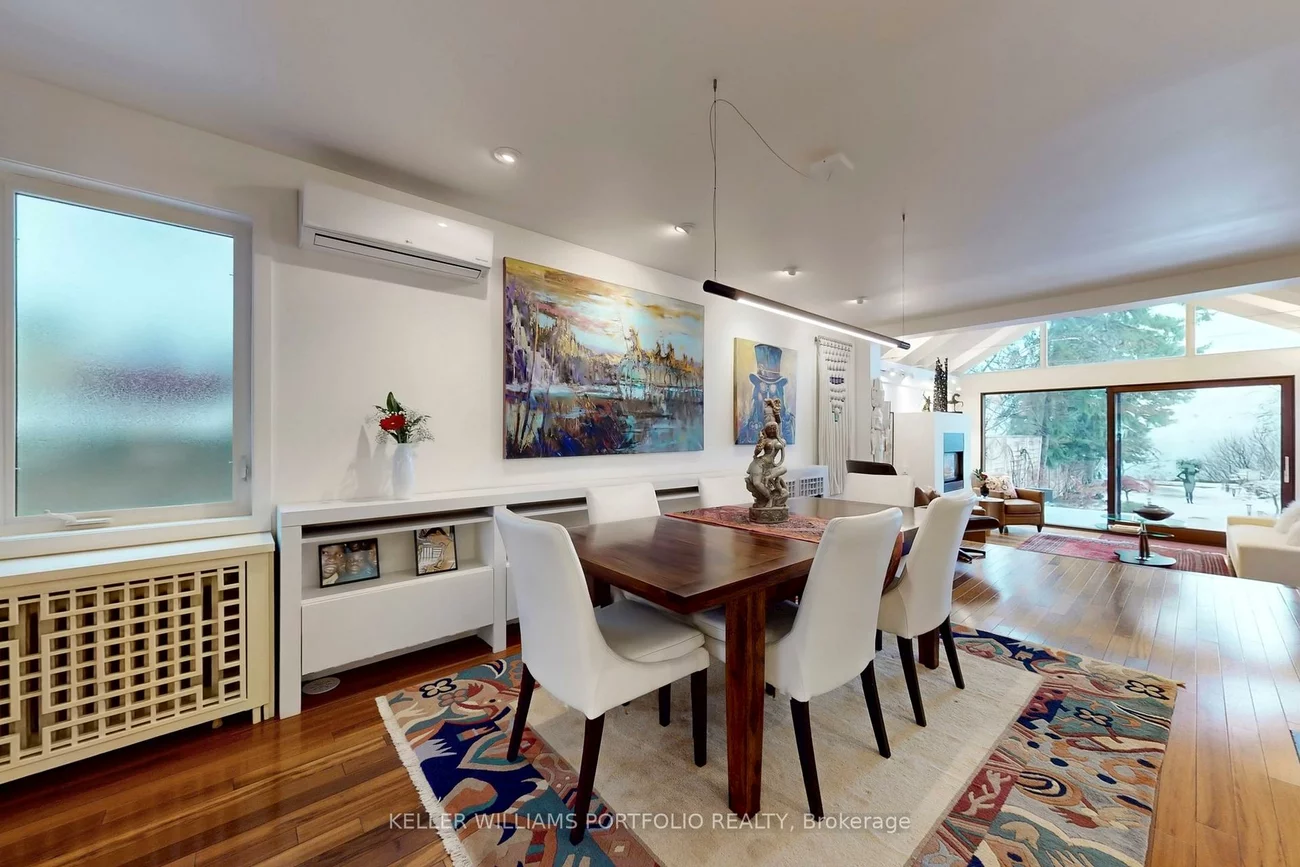 22, Pitt, Clairlea-Birchmount, Toronto